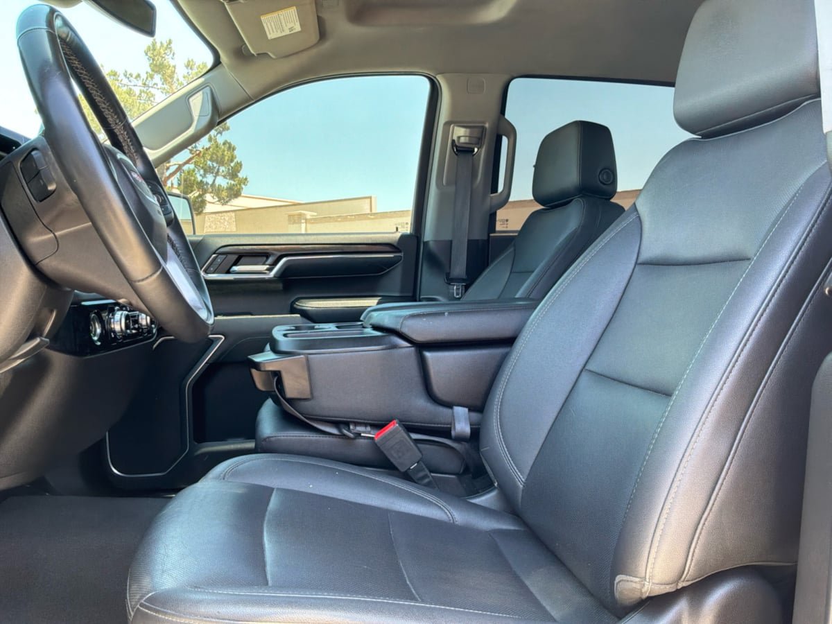 Used 2024 GMC Sierra 1500 SLT RWD image 17