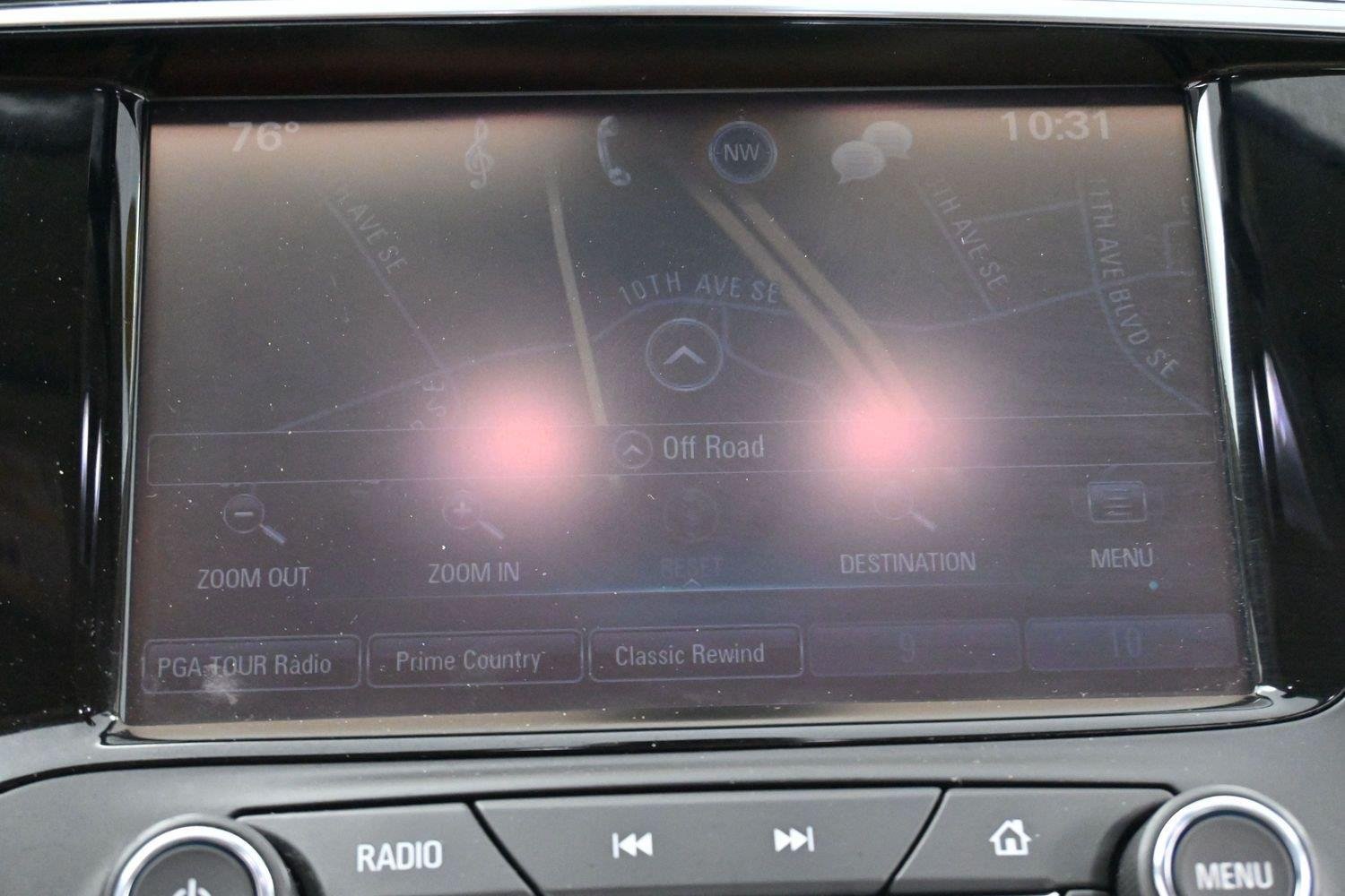 Used 2017 Buick Envision Essence FWD image 26