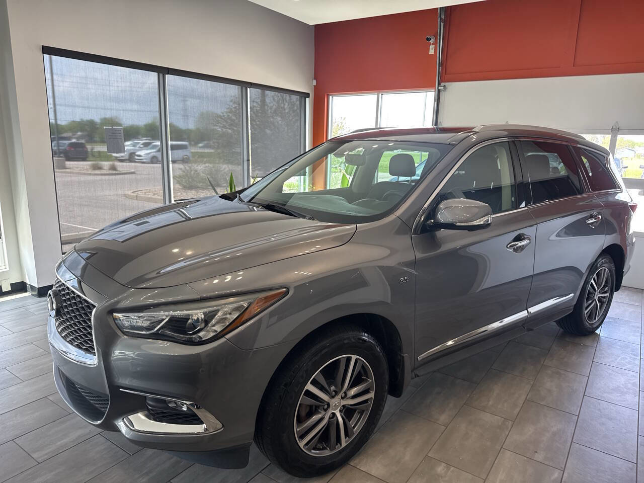 Used 2018 INFINITI QX60 AWD w/ Premium Plus Package image 8