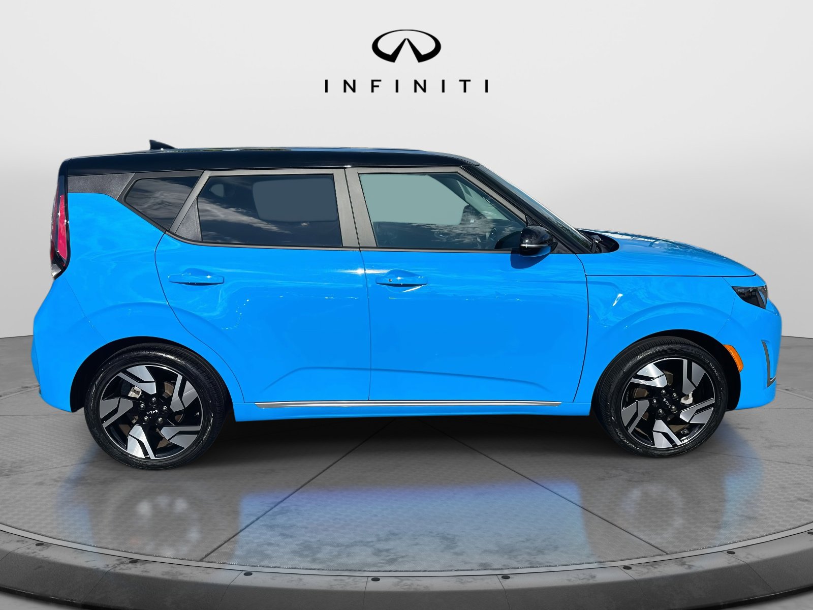 Used 2023 Kia Soul GT-Line image 3