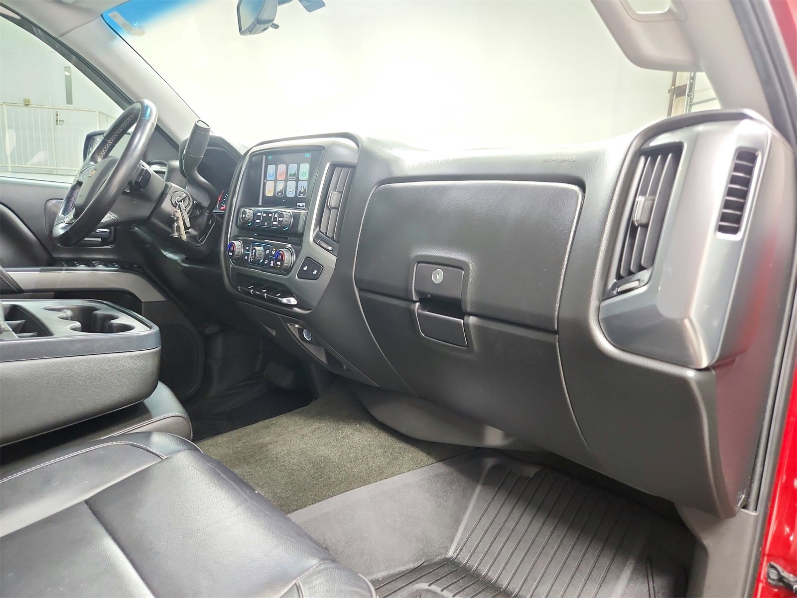 Used 2018 Chevrolet Silverado 1500 LT w/ All Star Edition image 35
