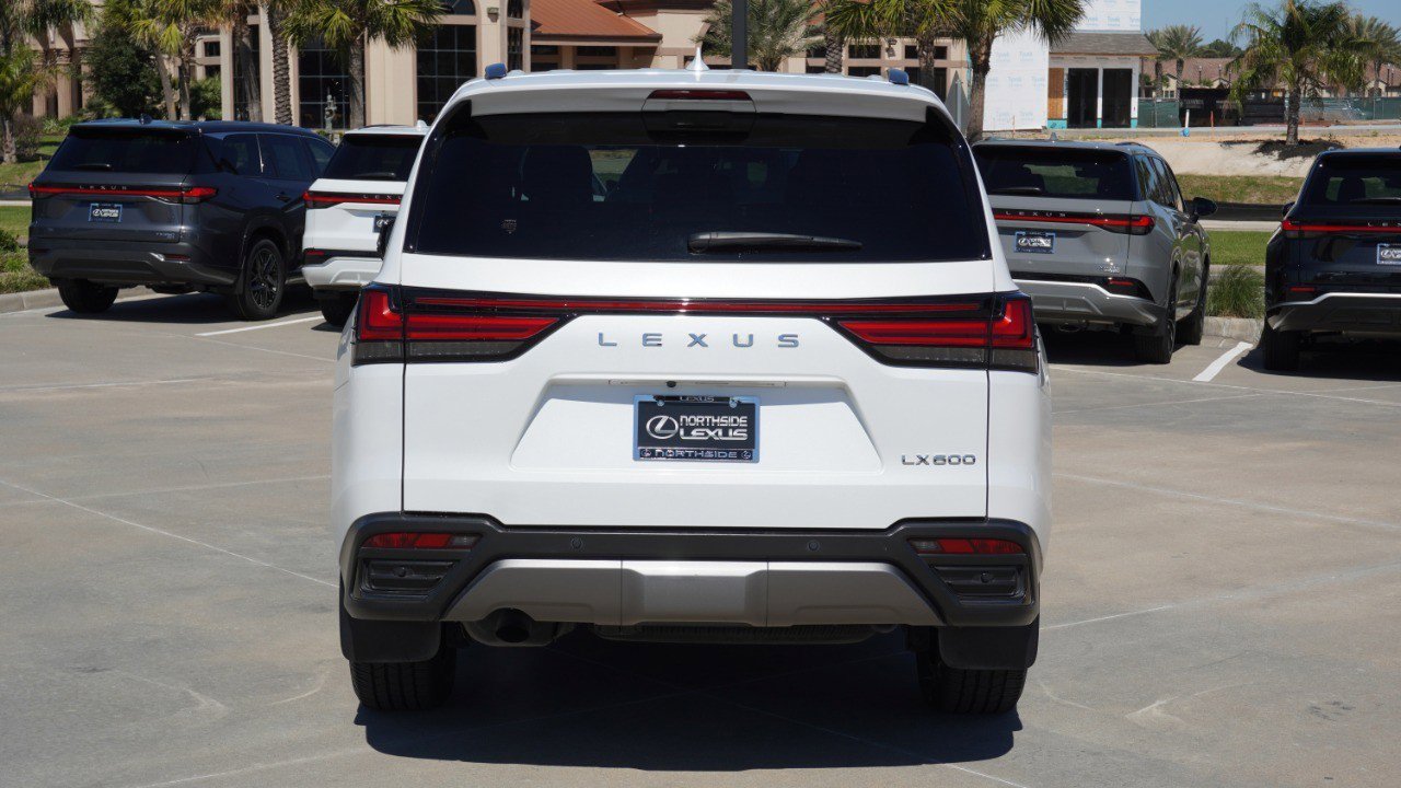 Used 2023 Lexus LX 600 4WD w/ Appearance Package image 7