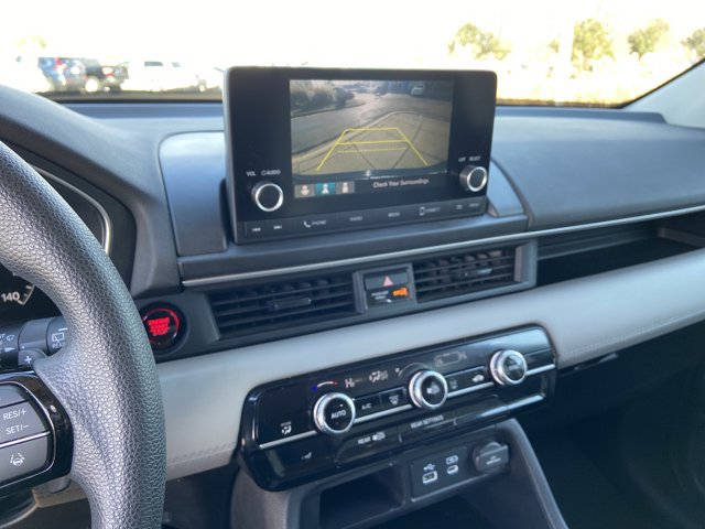 Used 2023 Honda Pilot LX image 35