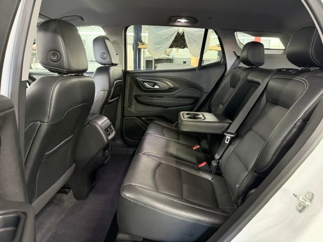 Used 2023 GMC Terrain SLT AWD/4WD image 8
