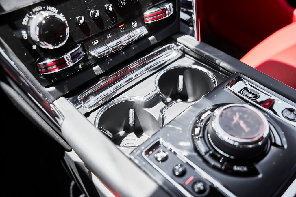 Used 2026 Rolls-Royce Cullinan AWD/4WD image 80