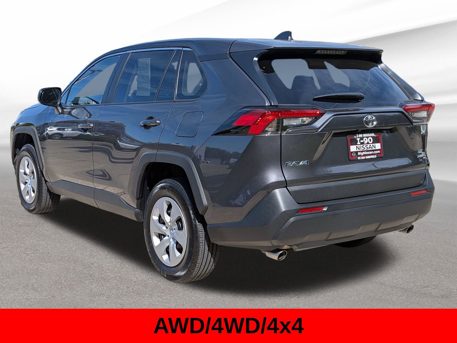 Used 2024 Toyota RAV4 LE AWD/4WD image 10