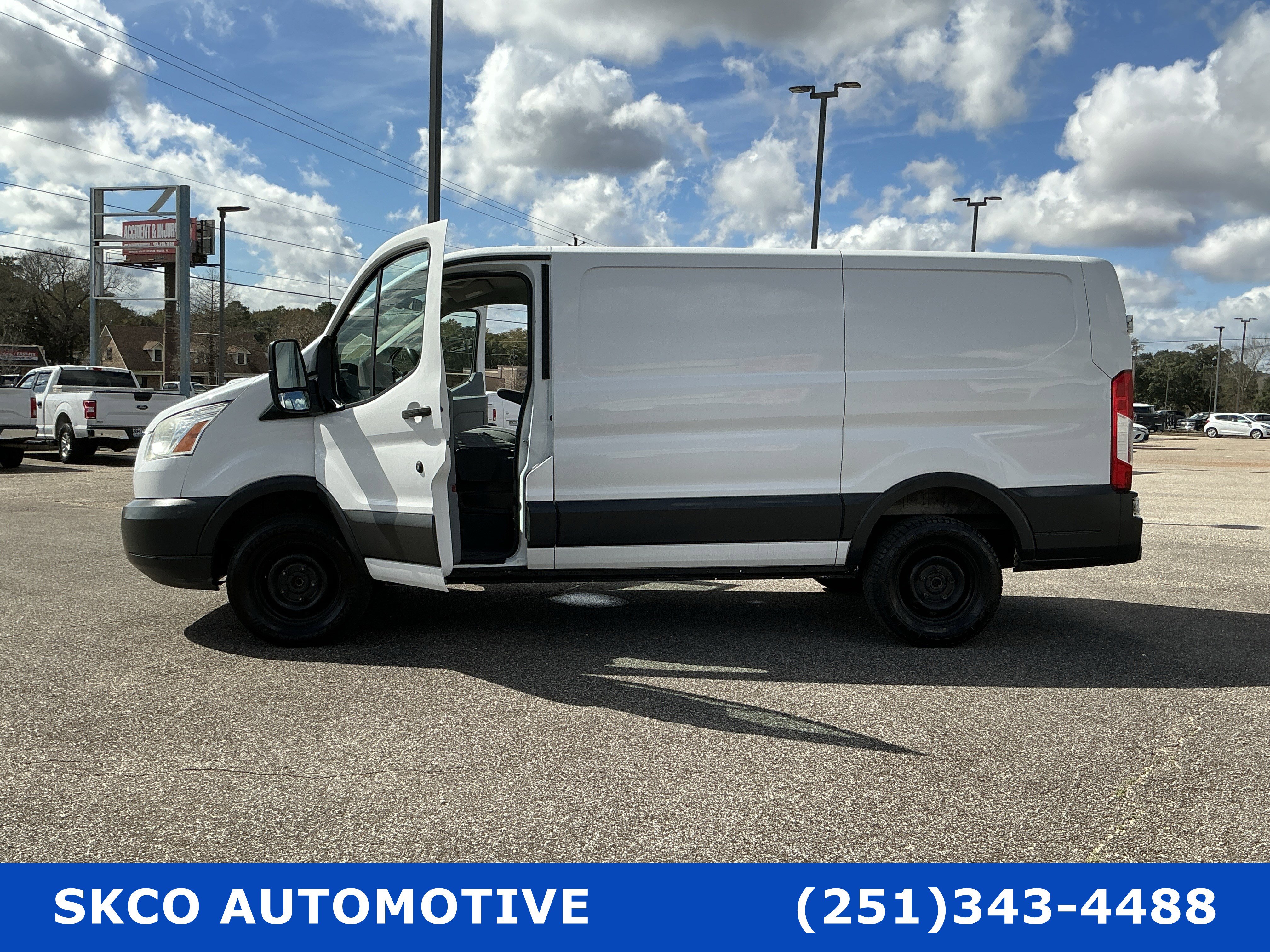 Used 2016 Ford Transit 250 130 Low Roof w/ Exterior Upgrade Package image 31