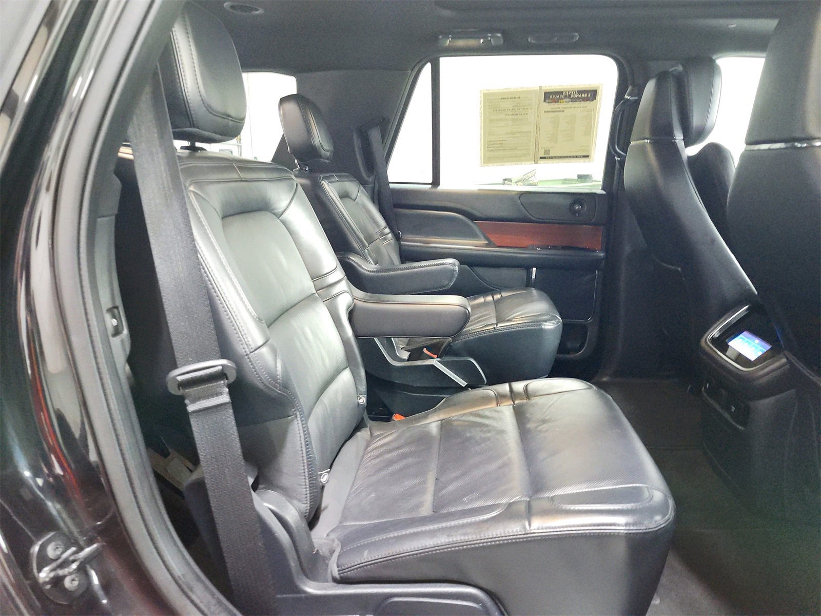 Used 2024 Lincoln Navigator Reserve image 41