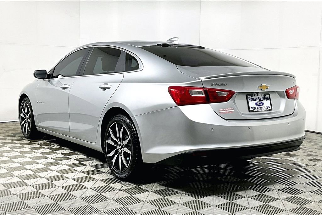 Used 2017 Chevrolet Malibu LT w/ Driver Confidence Package image 10