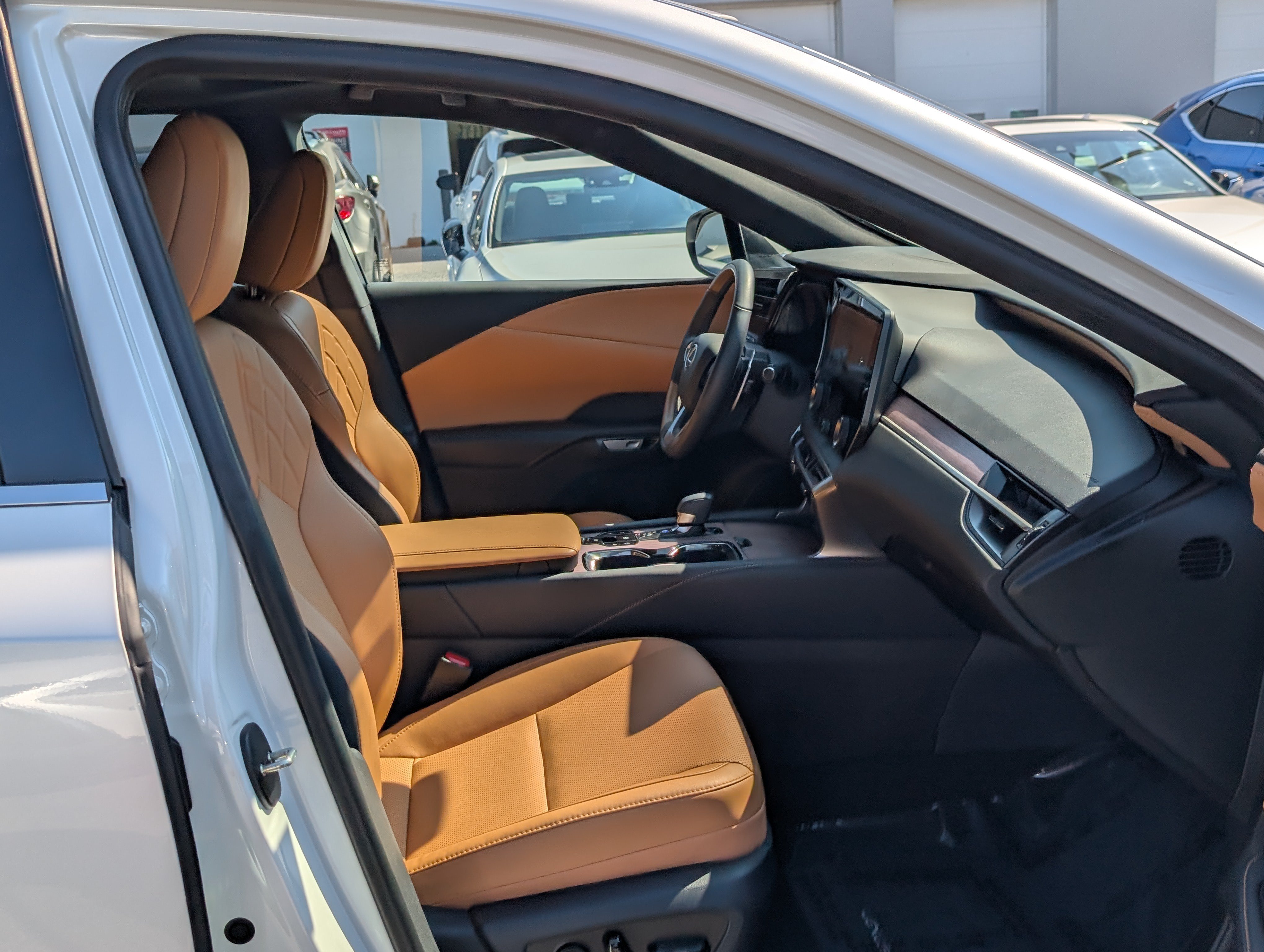 Certified 2025 Lexus RX 350 Premium AWD/4WD image 8