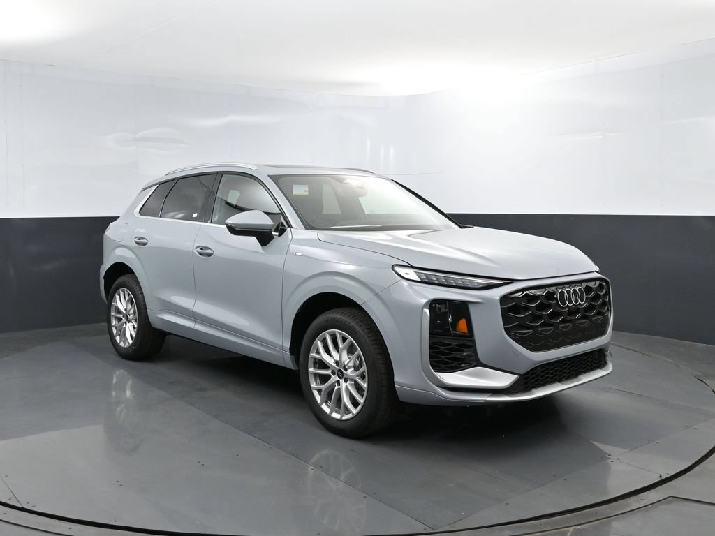 New 2026 Audi Q3 quattro 2.0T AWD/4WD image 3