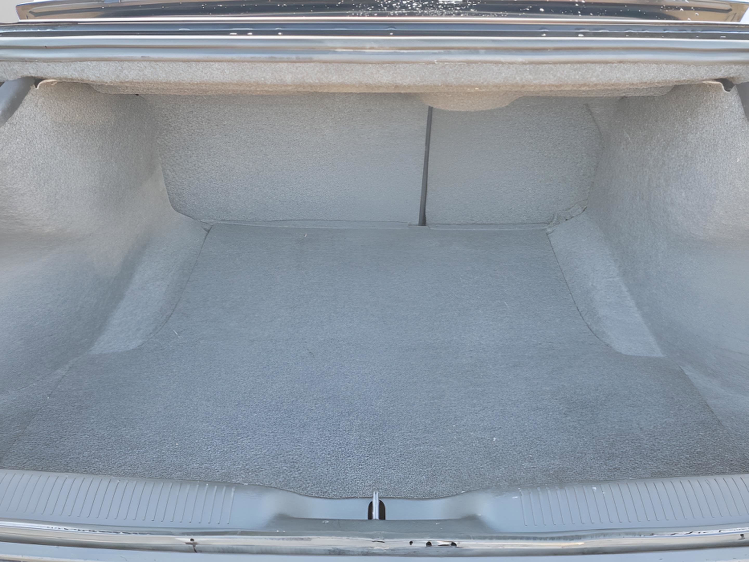 Used 2022 Dodge Charger SXT w/ Blacktop Package image 8