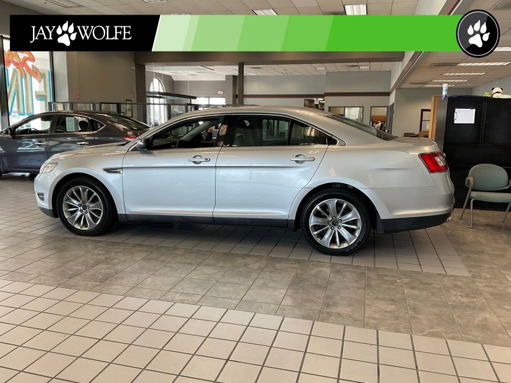 Used 2010 Ford Taurus Limited image 4