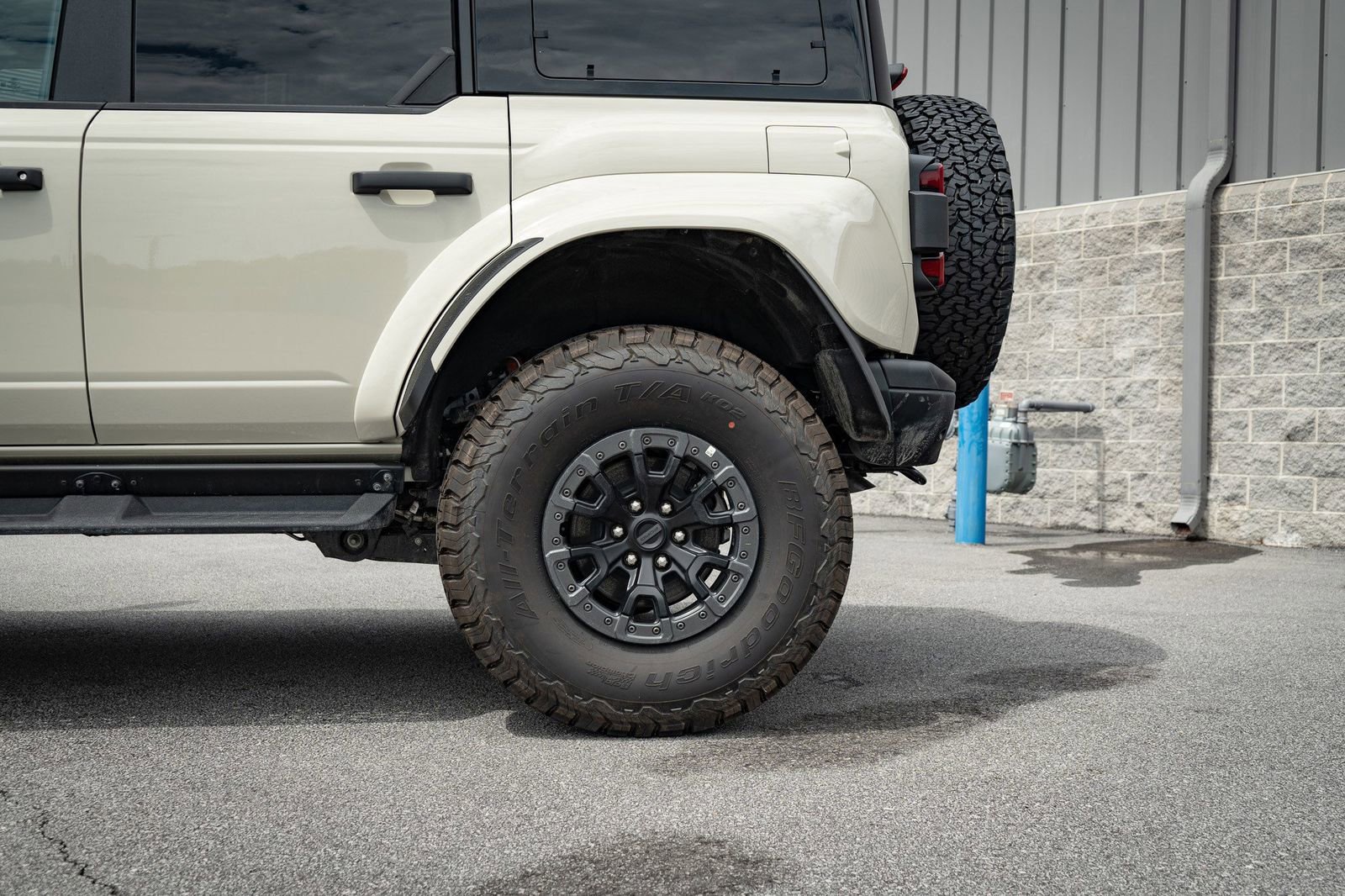 Used 2025 Ford Bronco Raptor image 16
