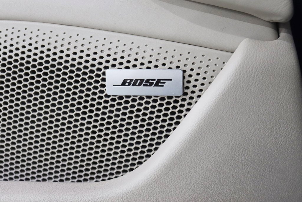 Used 2020 Porsche Taycan Turbo image 38