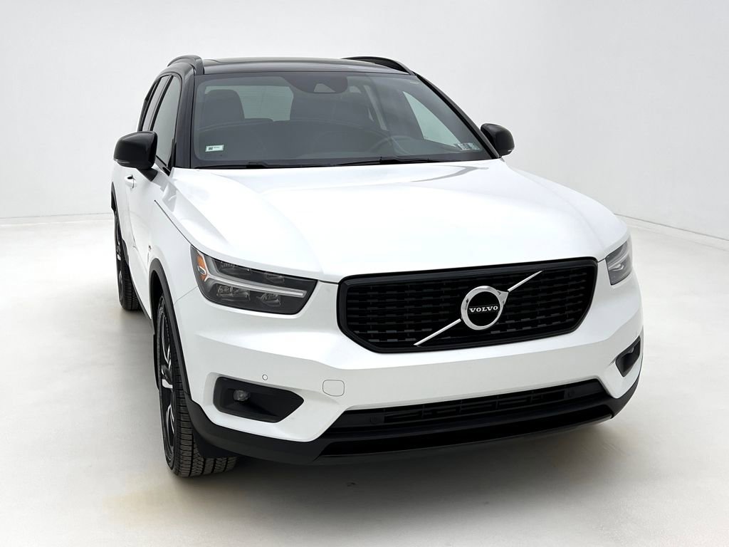 Used 2021 Volvo XC40 T5 R-Design image 7