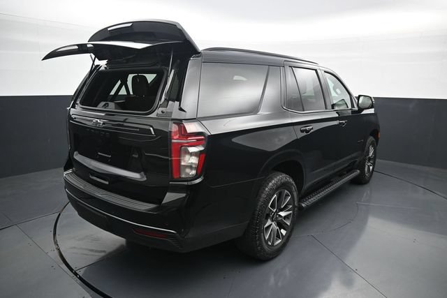 Used 2023 Chevrolet Tahoe Z71 w/ Luxury Package AWD/4WD image 9