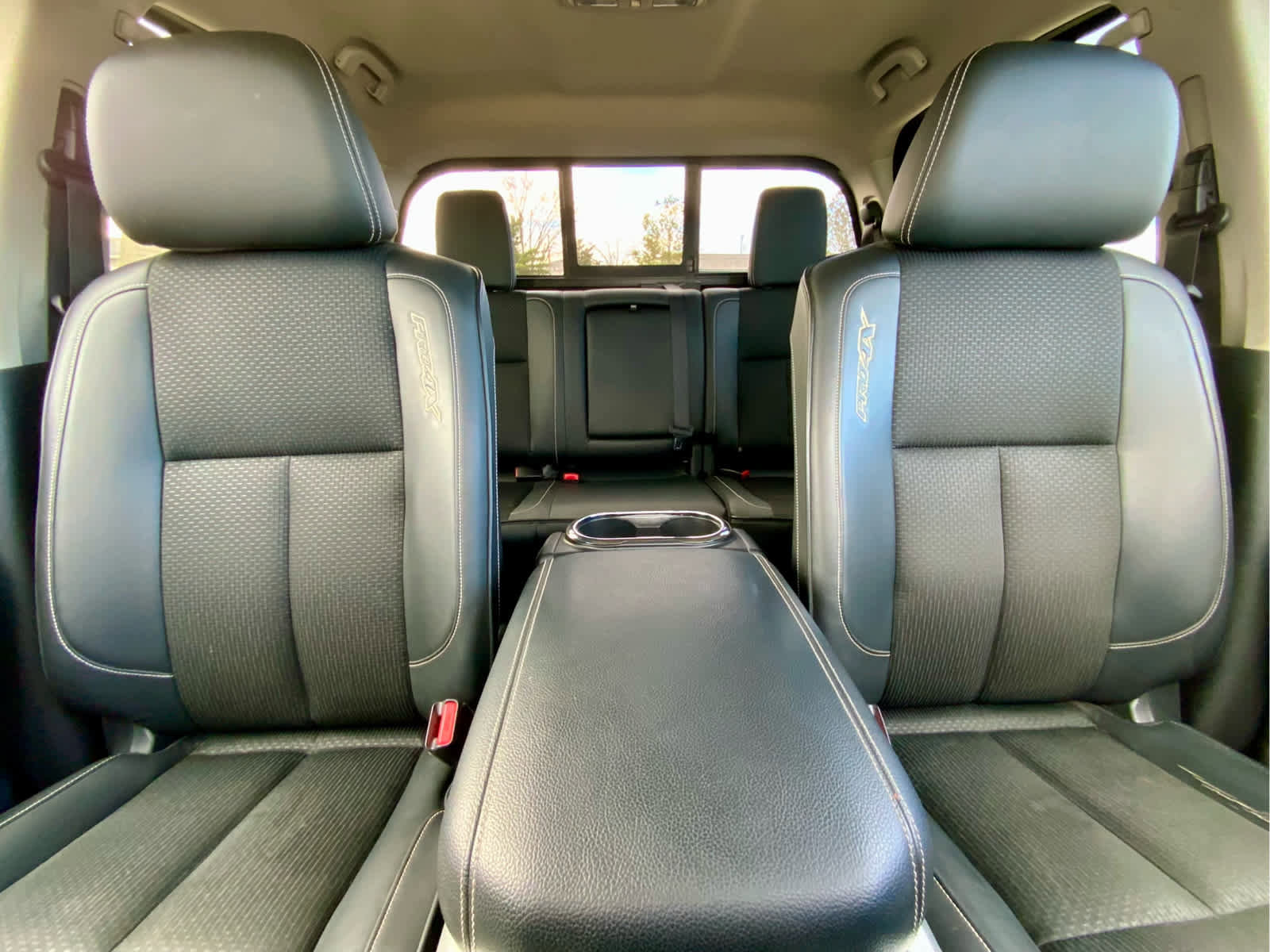 Used 2018 Nissan Titan PRO-4X image 33