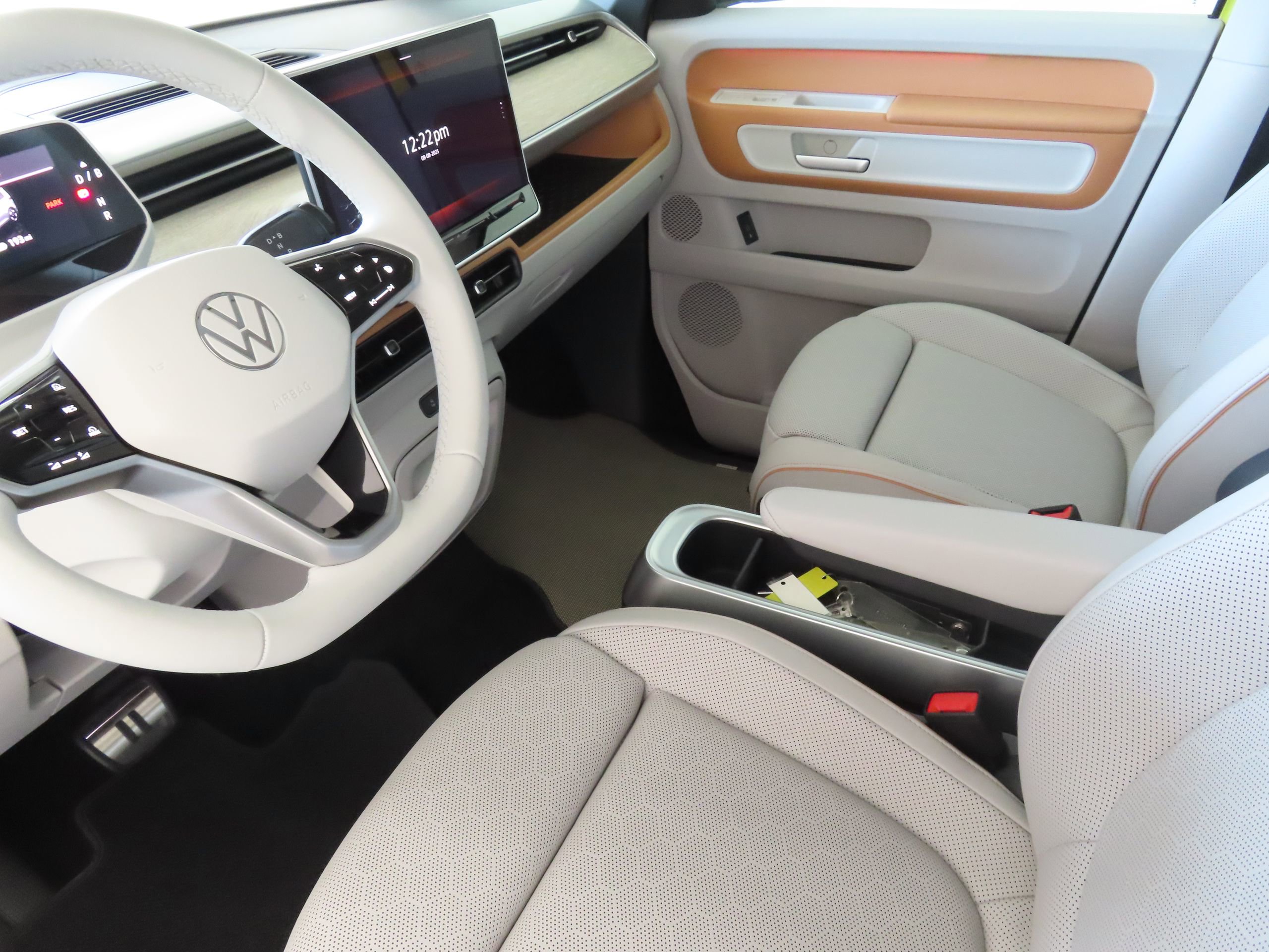 New 2025 Volkswagen ID. Buzz 1st Edition image 22