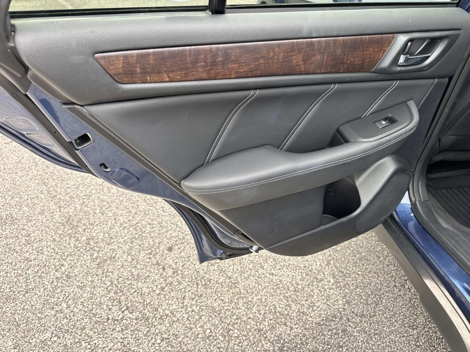 Used 2019 Subaru Outback 2.5i Limited AWD/4WD image 21