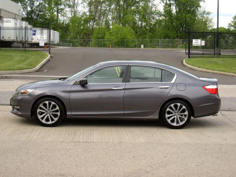 Used 2013 Honda Accord Sport image 5