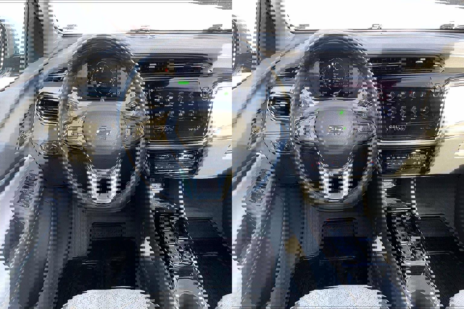 Used 2023 Chevrolet Bolt EUV Premier w/ Sun & Sound Package image 6