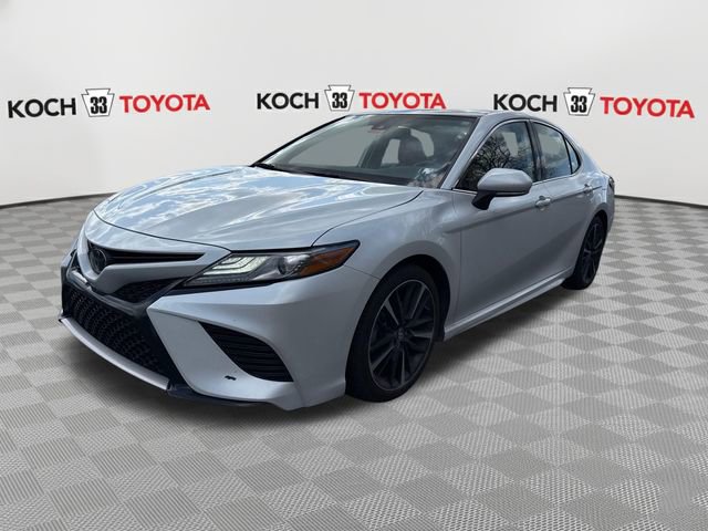 Used 2019 Toyota Camry XSE FWD image 3
