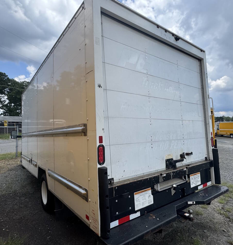 Used 2021 GMC Savana 3500 Extended w/ Power Convenience Package image 5