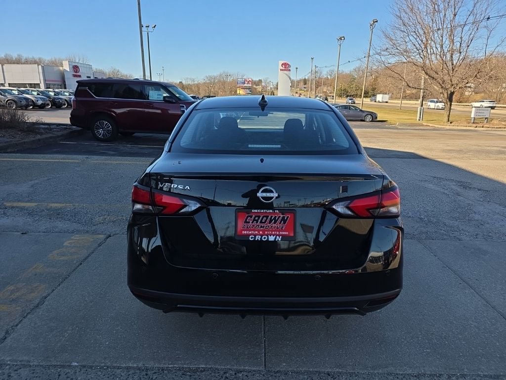 New 2025 Nissan Versa SV w/ Trunk Package image 4
