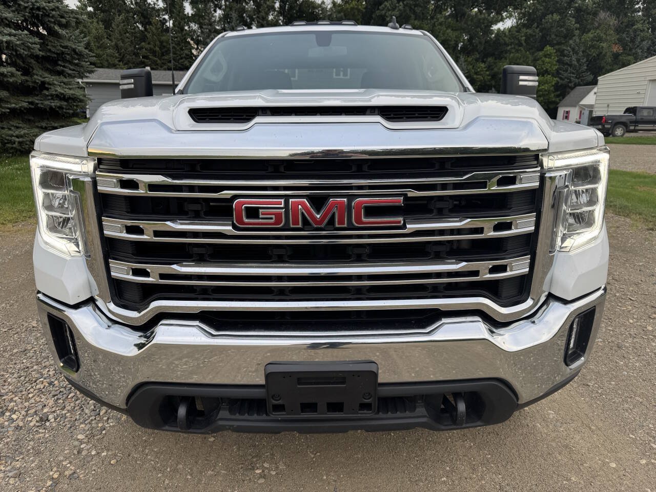 Used 2022 GMC Sierra 2500 SLE w/ X31 Off-Road Package AWD/4WD image 3