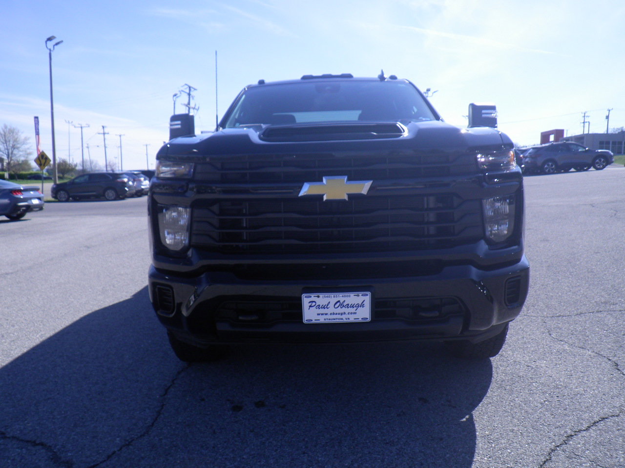 Used 2024 Chevrolet Silverado 2500 Custom w/ Custom Convenience Package image 2
