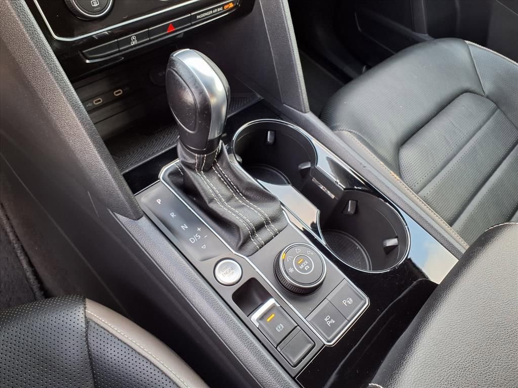 Used 2023 Volkswagen Atlas Cross Sport SEL Premium R-Line image 26