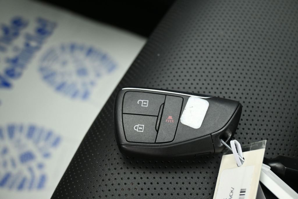 Used 2024 Buick Envision Preferred AWD/4WD image 29