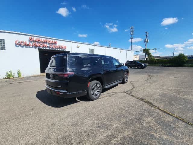 Certified 2024 Jeep Wagoneer L Series II w/ Flexible Seating Group AWD/4WD image 14