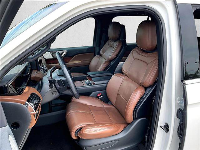 Used 2022 Lincoln Navigator Reserve RWD image 24