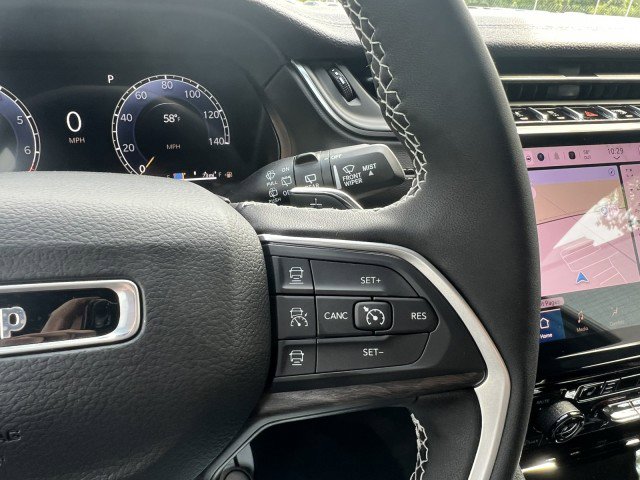 New 2025 Jeep Grand Cherokee Limited w/ Black Appearance Package image 27