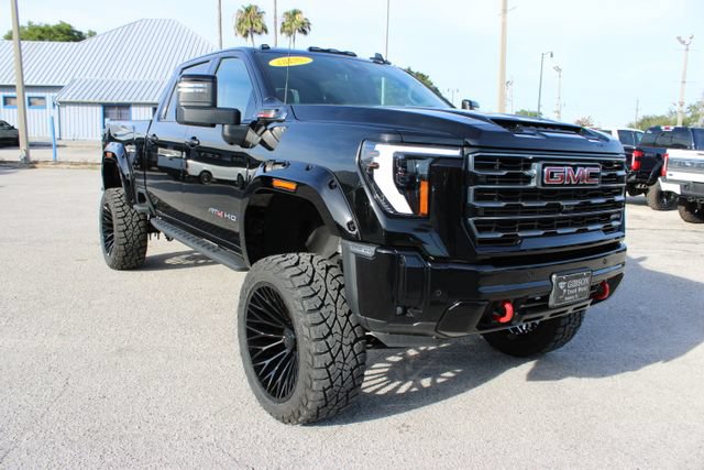 Used 2025 GMC Sierra 2500 AT4 w/ AT4 Premium Plus Package AWD/4WD image 16