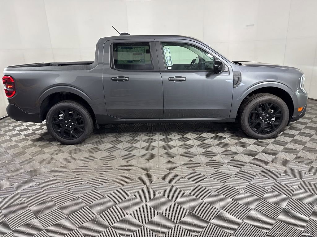 New 2025 Ford Maverick Lariat w/ Black Appearance Package image 13