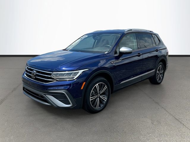 Used 2024 Volkswagen Tiguan Wolfsburg Edition FWD image 3