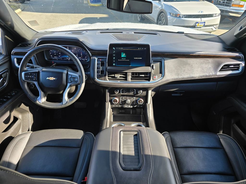 Used 2023 Chevrolet Suburban Premier AWD/4WD image 18