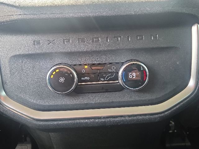 Used 2025 Ford Expedition Max Active AWD/4WD image 23
