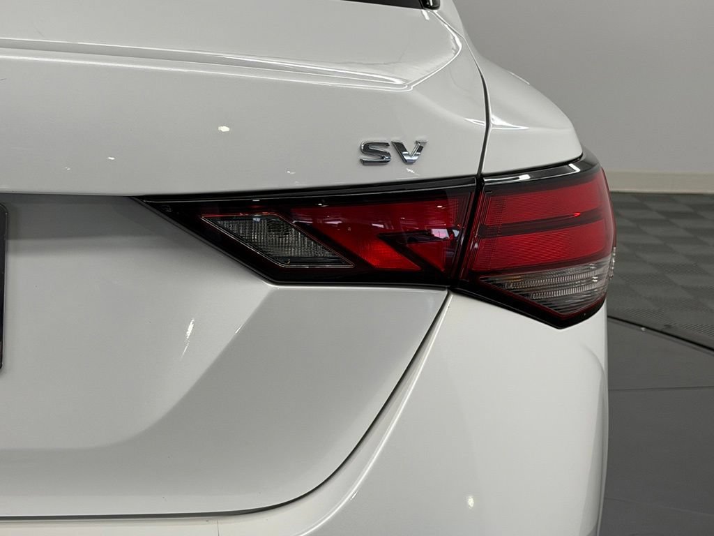 Used 2024 Nissan Sentra SV FWD image 14