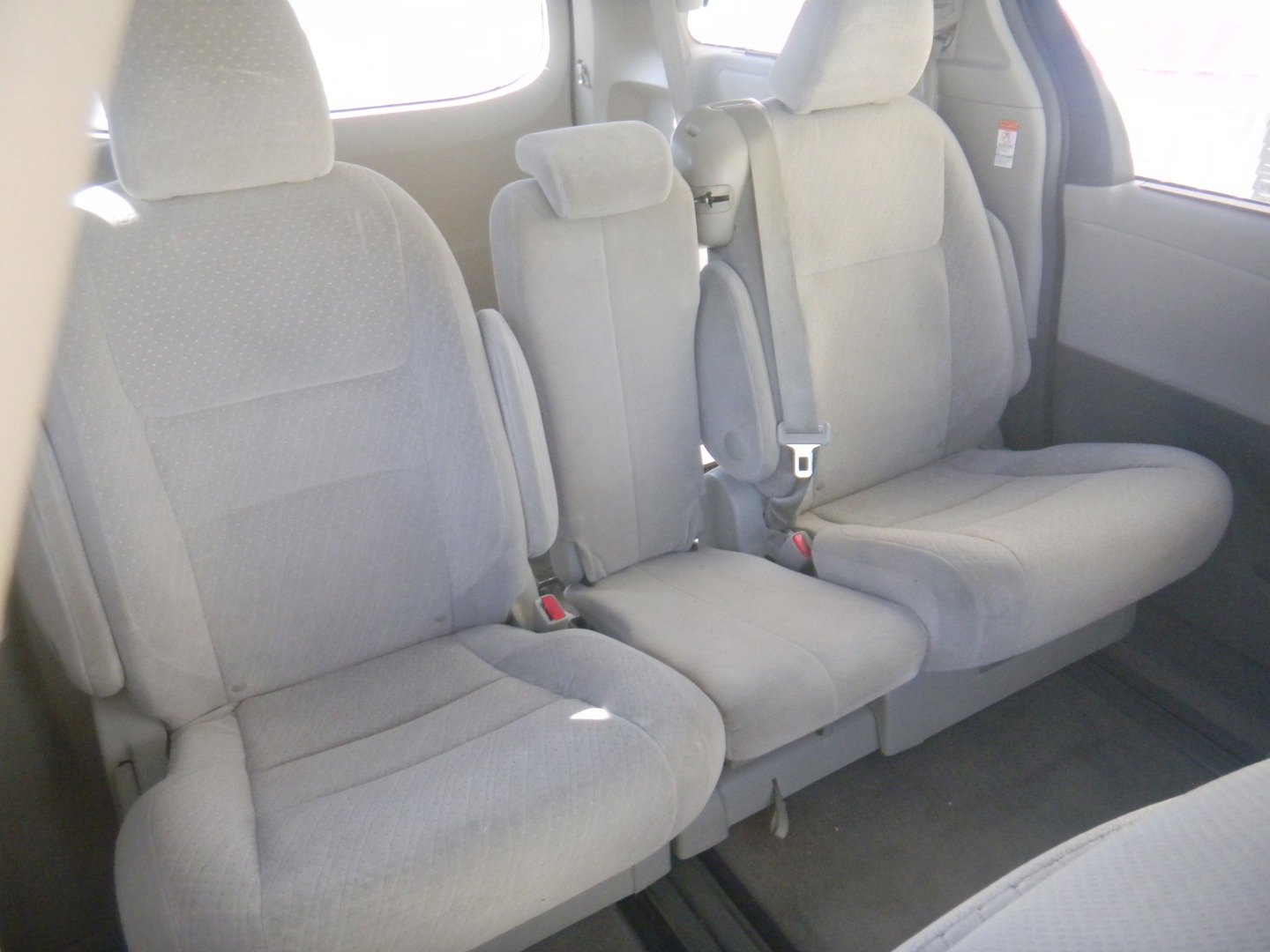 Used 2015 Toyota Sienna LE image 15