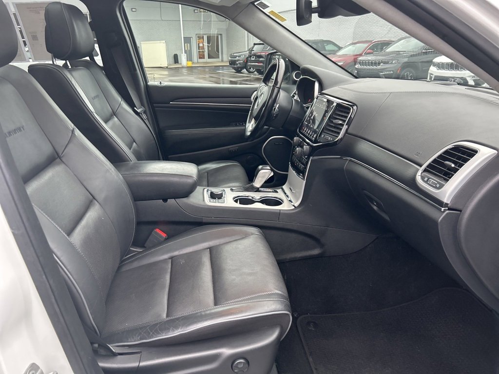 Used 2020 Jeep Grand Cherokee Summit w/ Platinum Series Group image 18