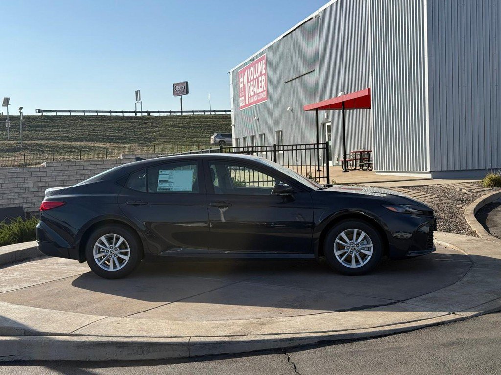 New 2026 Toyota Camry LE image 2