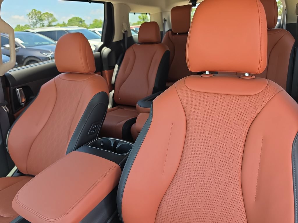 New 2026 Kia Carnival EX FWD image 23