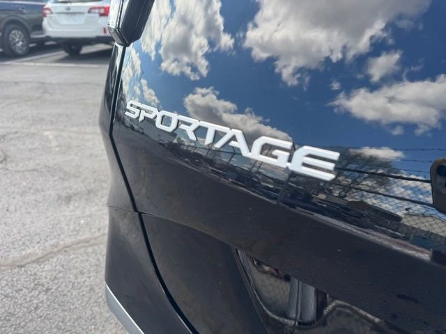 Used 2023 Kia Sportage SX image 19
