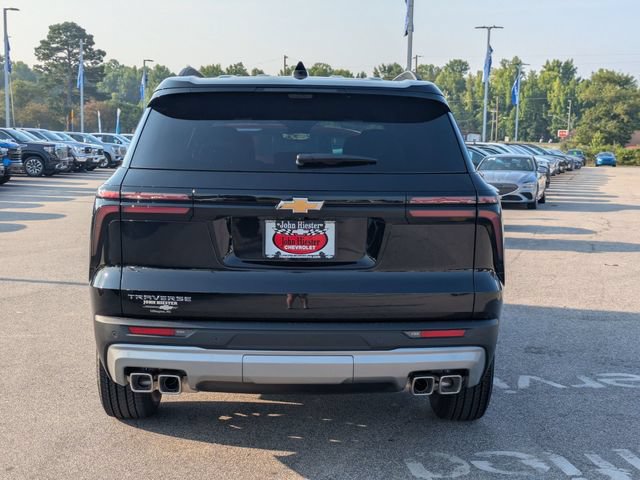 New 2026 Chevrolet Traverse LT w/ Driver Confidence Package FWD image 4