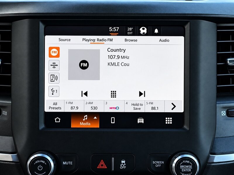Used 2022 RAM 3500 Big Horn AWD/4WD image 18