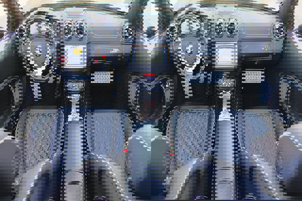 Used 2014 Ferrari California image 31